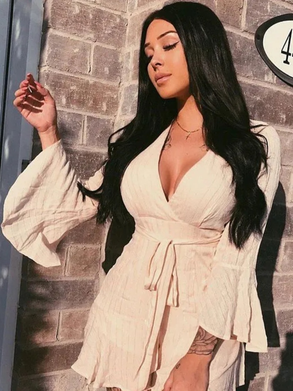 Cream Ruffled Romper - Picture 4 of 4
